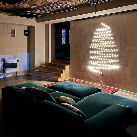 Shared Flat In An Artists District Pikris Gora Apartment Tbilisi Exterior photo