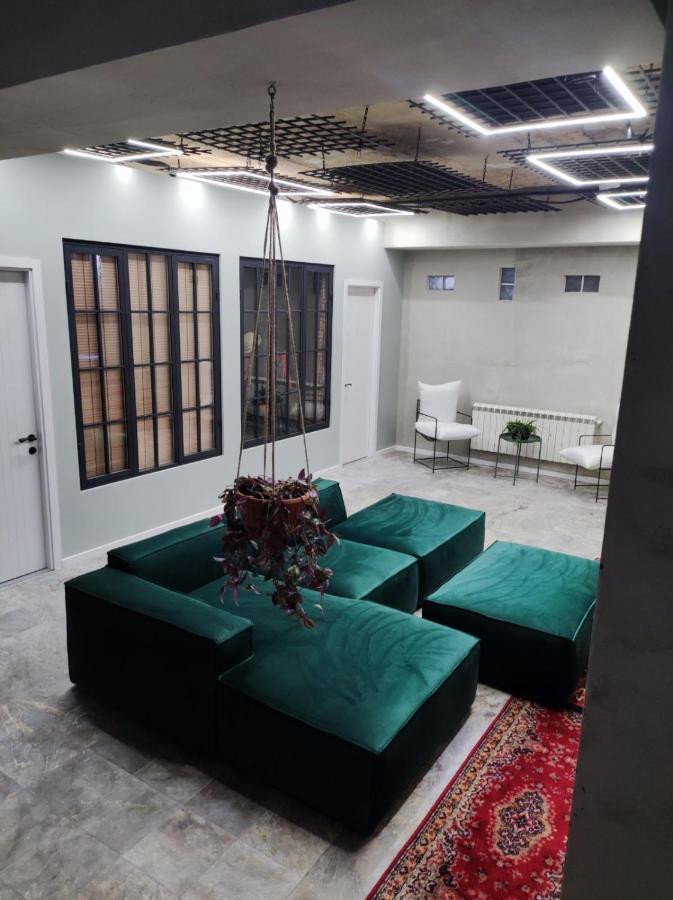 Shared Flat In An Artists District Pikris Gora Apartment Tbilisi Exterior photo