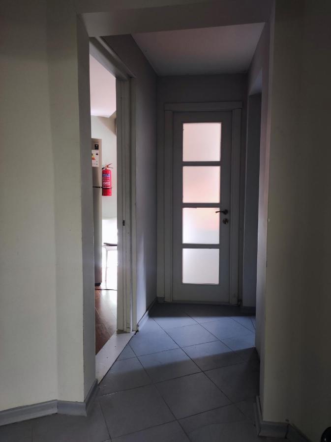 Shared Flat In An Artists District Pikris Gora Apartment Tbilisi Exterior photo